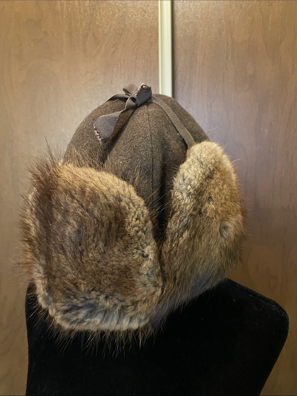 *AS IS*, vintage RCMP style muskrat trapper hat wool fur brown